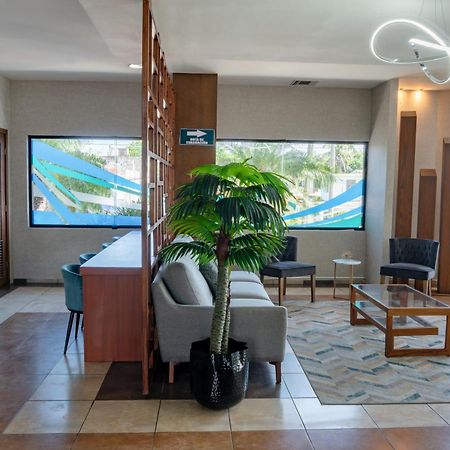 Hotel Tres Soles 马德罗城 外观 照片