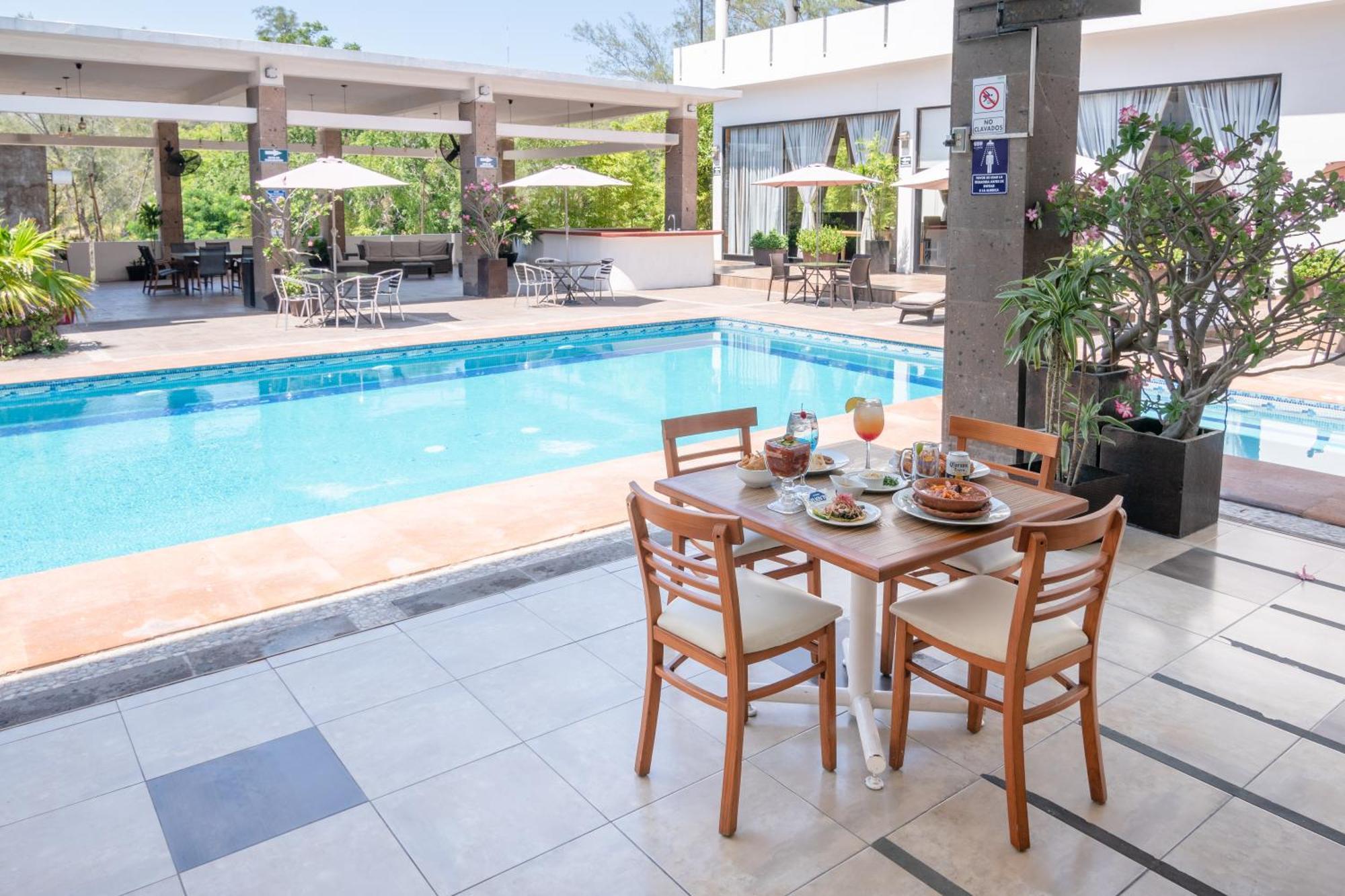 Hotel Tres Soles 马德罗城 外观 照片