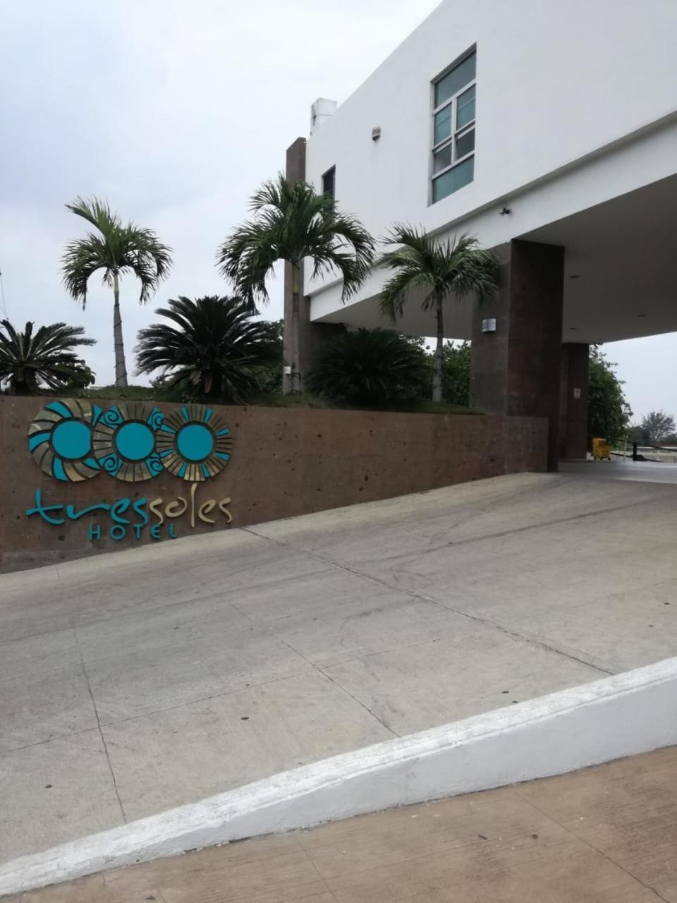 Hotel Tres Soles 马德罗城 外观 照片